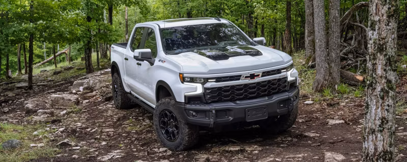 2025 Chevrolet SILVERADO RST Crew Cab, Short Bed (2WD) - Image 4
