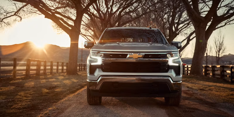 2025 Chevrolet SILVERADO WT Double Cab, Standard Bed (2WD) - Image 19