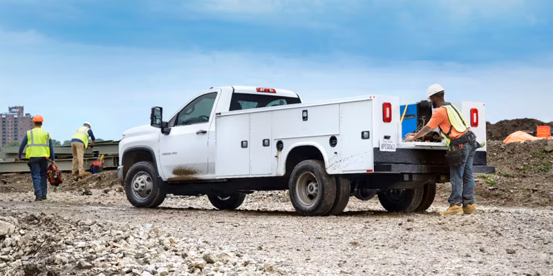 2025 Chevrolet Silverado 3500 HD Chassis Cab Regular Cab - Image 6