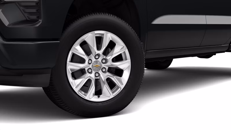 2026 Chevrolet Silverado 1500 Double Cab Standard Bed Custom RWD - Image 4