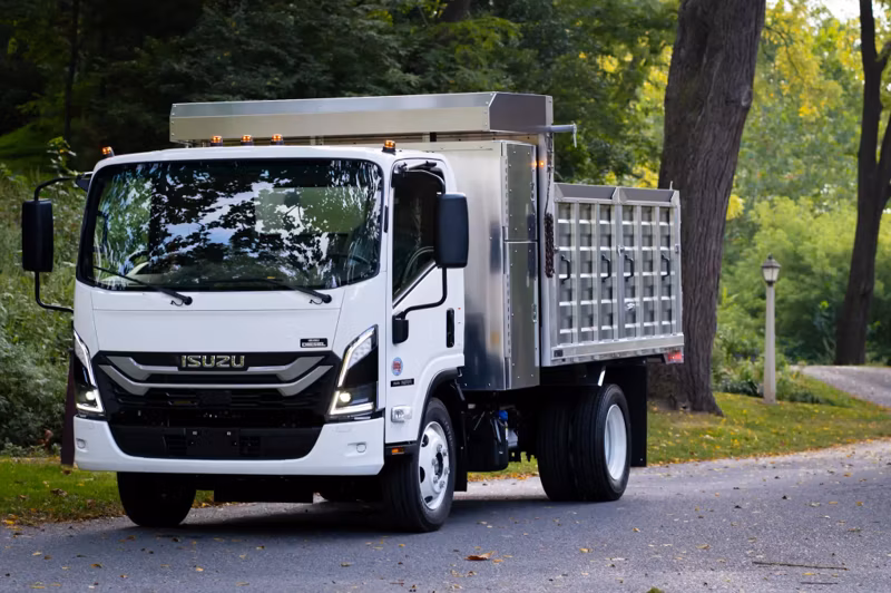 2026 Isuzu NRR Derate Standard Cab (Class 5 Diesel) - Image 20