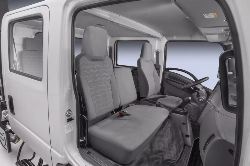 2026 Isuzu NRR Derate Standard Cab (Class 5 Diesel) - Image 40